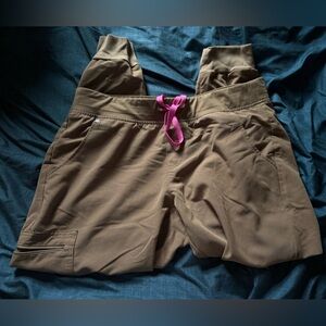 Figs Women's Scrub Pants with Pink Drawstring Smokey Taupe